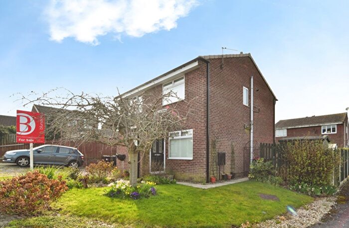 2 Bedroom Semi-Detached House For Sale In Greenfield Gardens, Flanderwell, Rotherham, South Yorkshire, S66