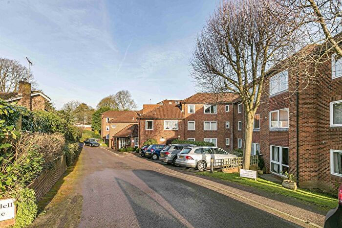1 Bedroom Flat For Sale In Homedell House, Roundwood Lane, Harpenden, AL5