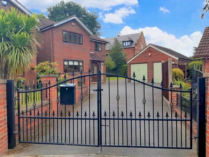 4 Bedroom Detached House To Rent In Hollin Close, Rossington, Doncaster, DN11