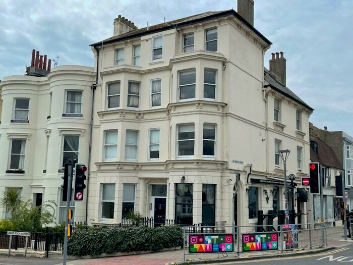 1 Bedroom Apartment To Rent In Lower Rock Gardens, Brighton, BN2