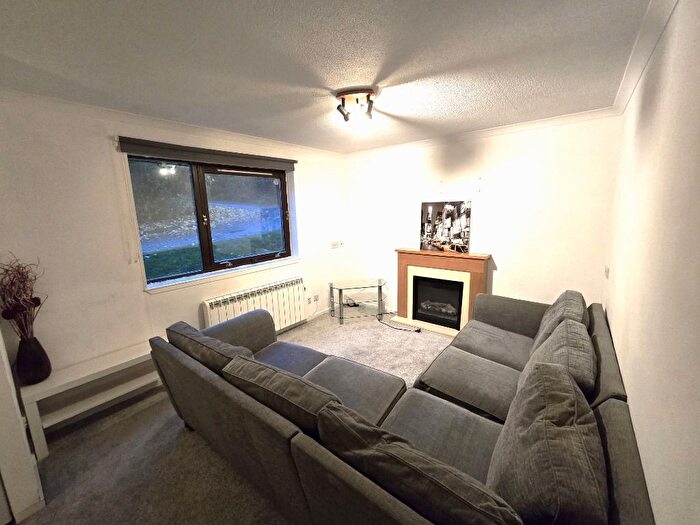 1 Bedroom Flat To Rent In Mill Court, Woodside, Aberdeen, AB24