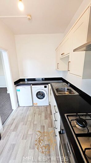 1 Bedroom Flat To Rent In High Street, London, SE25