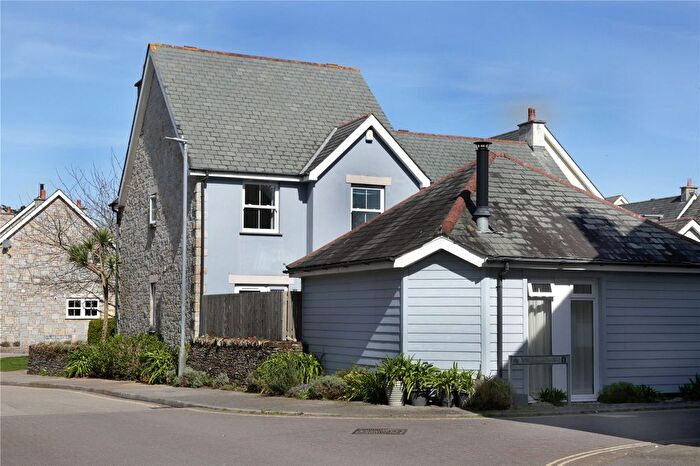 3 Bedroom Semi-Detached House For Sale In Gadwall Rise, Hayle, Cornwall, TR27