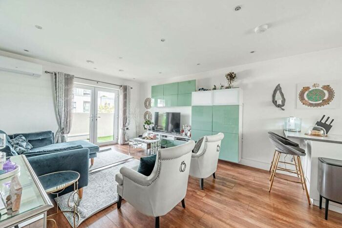 2 Bedroom Flat For Sale In Tranquil Lane, South Harrow, Harrow, HA2