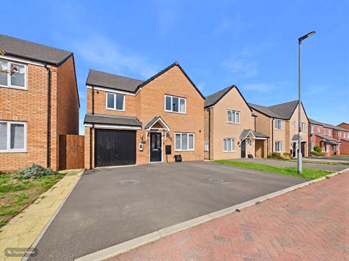 4 Bedroom Detached House For Sale In Agatha Place, Stanground South, PE2