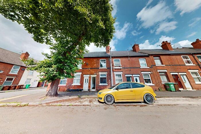 3 Bedroom Terraced House To Rent In Durnford Street, Nottingham, NG7