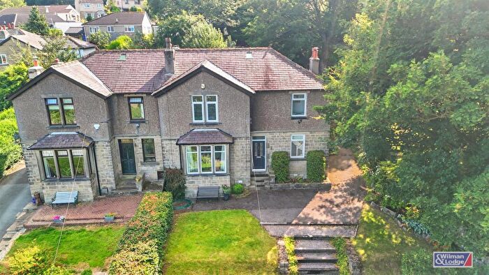 3 Bedroom Semi-Detached House For Sale In Braeside, Dale View, Steeton, BD20