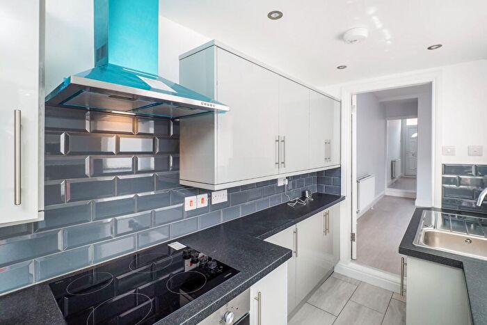 2 Bedroom Terraced House To Rent In Ealing Avenue, Nottingham, NG6
