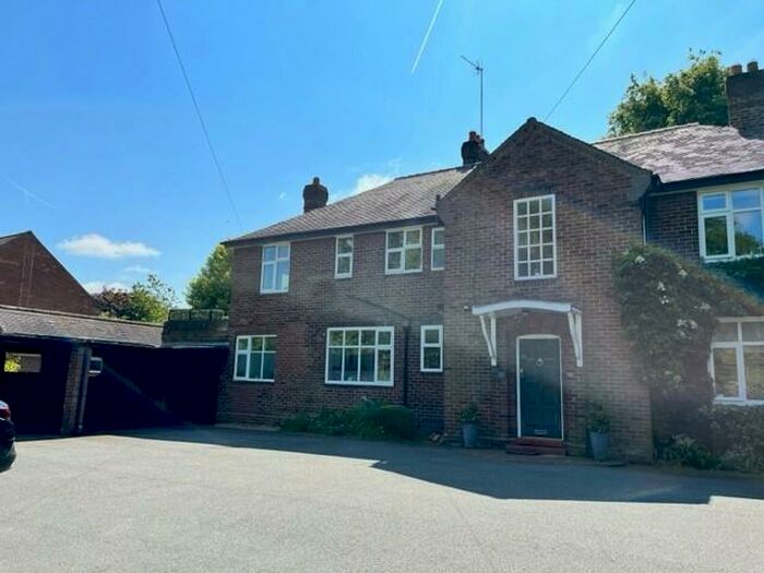 2 Bedroom Apartment To Rent In Chester Road, Sandiway, CW8