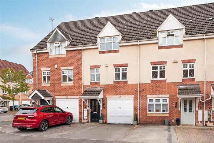 3 Bedroom Terraced House For Sale In Foyers Way, Chesterfield, S41