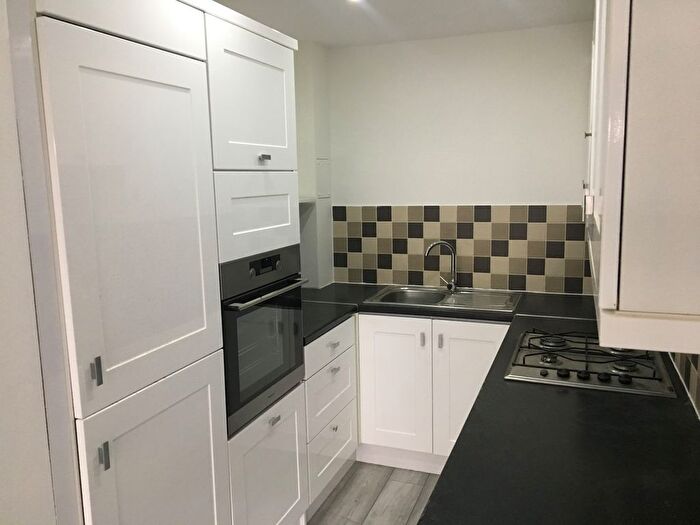 3 Bedroom Terraced House To Rent In Moreland Place, London, N15