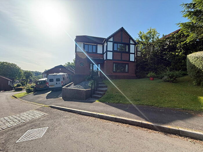 4 Bedroom Detached House For Sale In Ffordd Dryden, Killay, Swansea, SA2