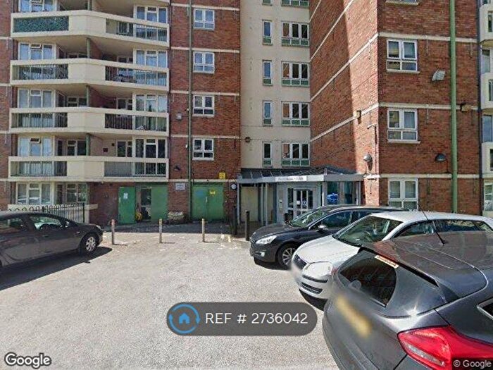 2 Bedroom Flat To Rent In George Street, Wakefield, WF1