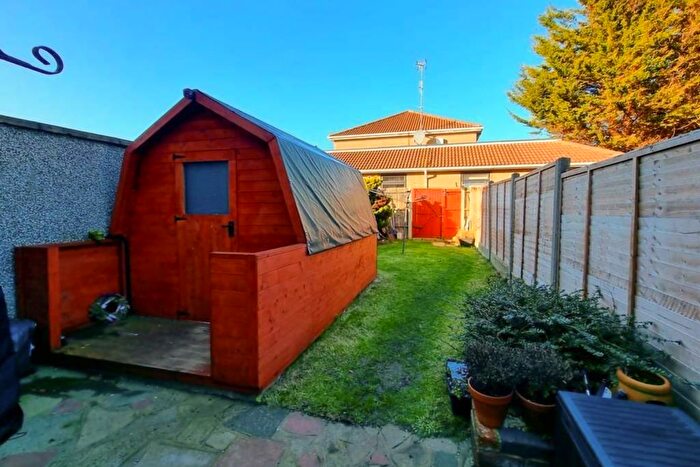 1 Bedroom Flat For Sale In High Street, Shoeburyness, SS3