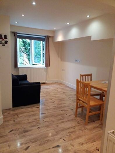 1 Bedroom Flat To Rent In Fonthill Road, Finsbury Park, N4