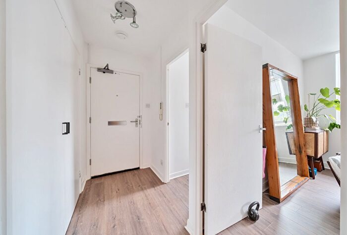 1 Bedroom Flat For Sale In Great Stanhope Street, Bath, Somerset, BA1