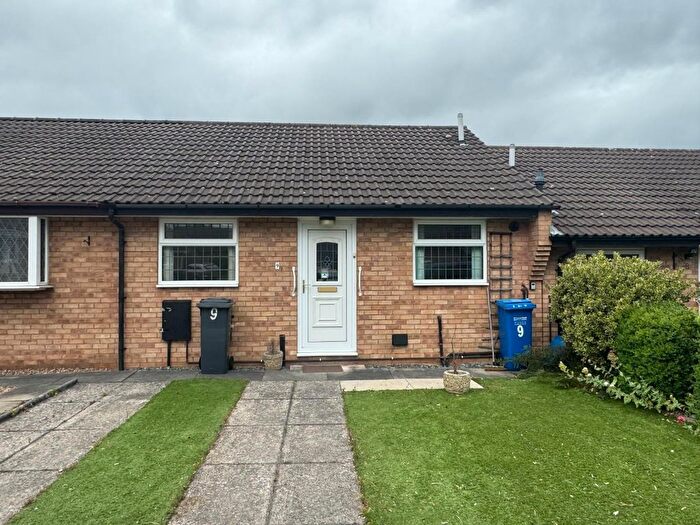 2 Bedroom Semi-Detached Bungalow To Rent In Old Bakery Close, Old Whittington, Chesterfield, S41