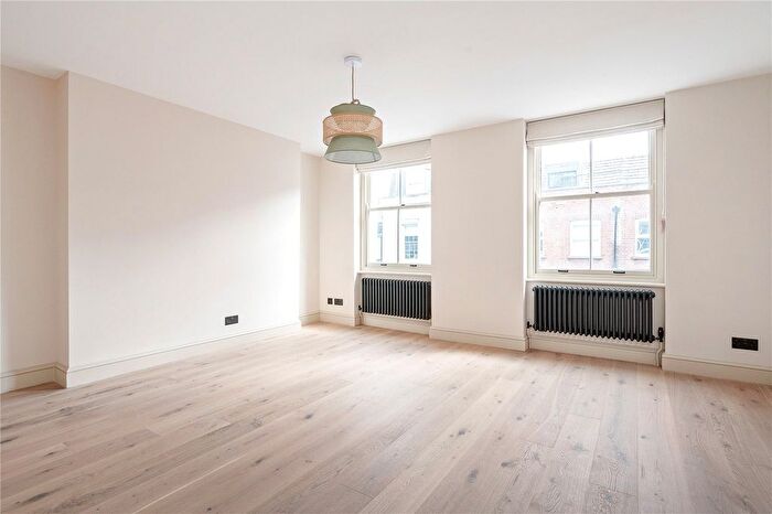 1 Bedroom Flat To Rent In Exmouth Market, Clerkenwell, London, EC1R