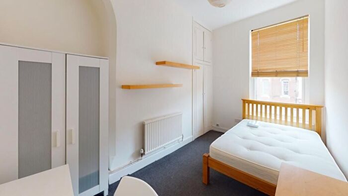 7 Bedroom Semi-Detached House To Rent In Burns Street, Nottingham, NG7