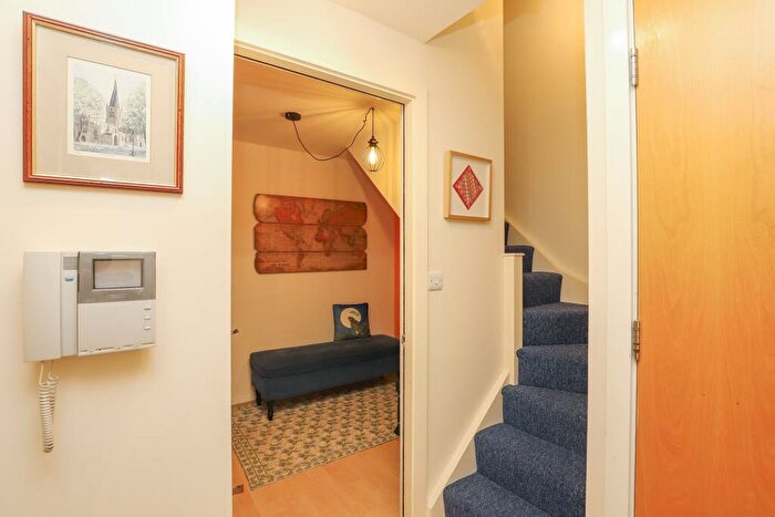 2 Bedroom Duplex To Rent In The Foundry, Camlough Walk, Chesterfield, S41