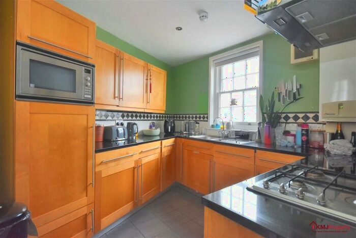 2 Bedroom Flat For Sale In Crescent Road, Tunbridge Wells, TN1