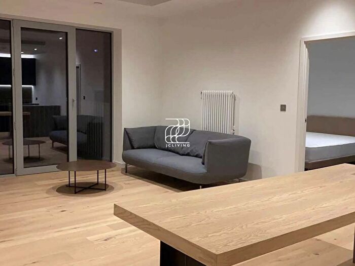 2 Bedroom Flat To Rent In Good Luck Hope, London, E14