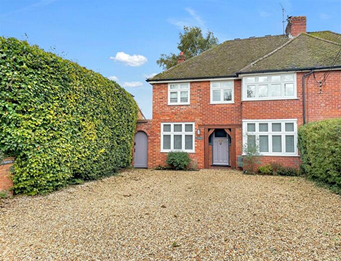4 Bedroom Semi-Detached House For Sale In Chalkhouse Green Road, Kidmore End, RG4
