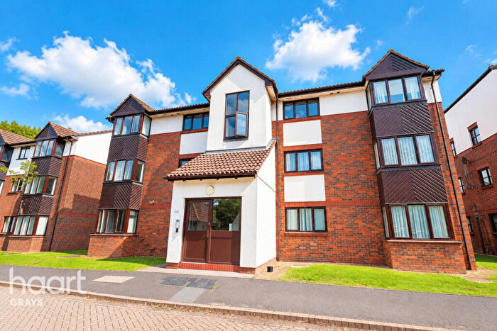 1 Bedroom Flat For Sale In Talus Close, Purfleet, RM19
