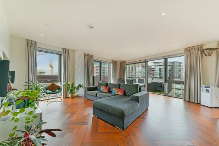 3 Bedroom Apartment For Sale In Capital Building, New Union Square, SW11