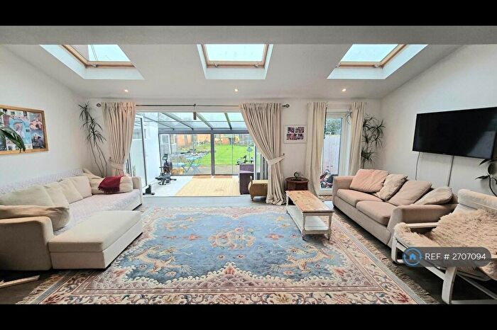 4 Bedroom Semi-Detached House To Rent In Mortimer Road, Grazeley, Reading, RG7