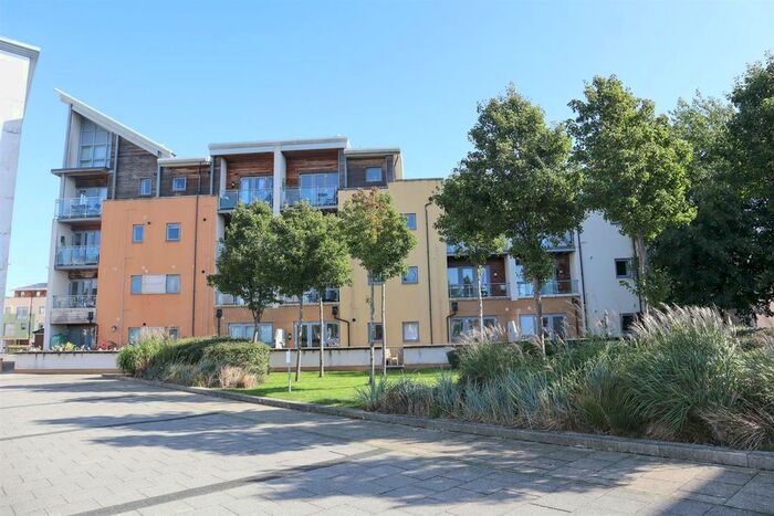 2 Bedroom Flat To Rent In Merchant Square, Portishead, Bristol, BS20