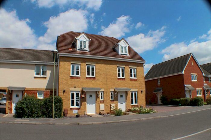 3 Bedroom Town House To Rent In Sartoris Close, Warsash, SO31