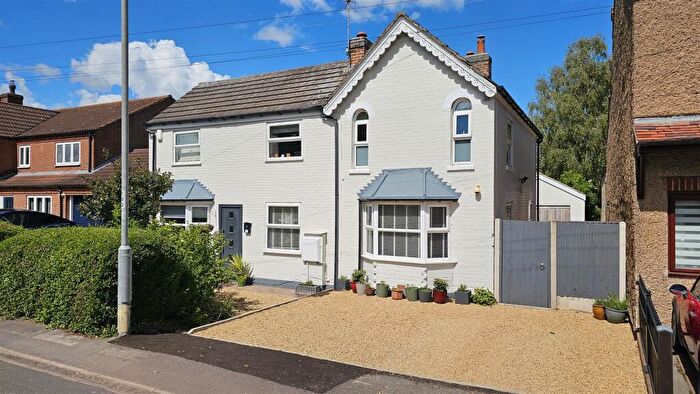 4 Bedroom Detached House For Sale In Grantham Road, Bingham, NG13