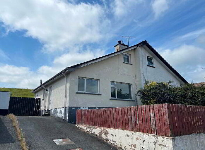 3 Bedroom Semi-detached Chalet Bungalows For Sale In Craigs Road, Ballynahinch, BT24