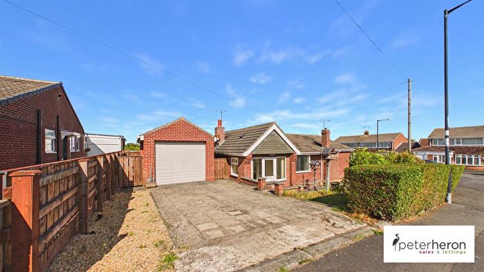 2 Bedroom Detached Bungalow For Sale In Brockenhurst Drive, Hastings Hill, Sunderland, SR4