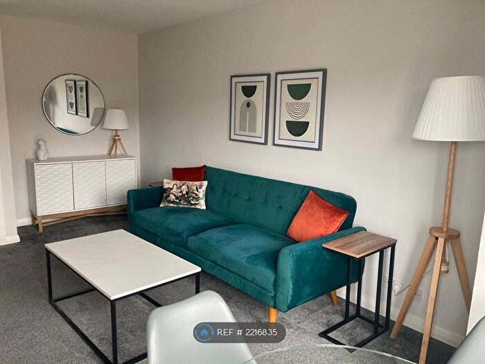 2 Bedroom Flat To Rent In Market Street, Musselburgh, EH21