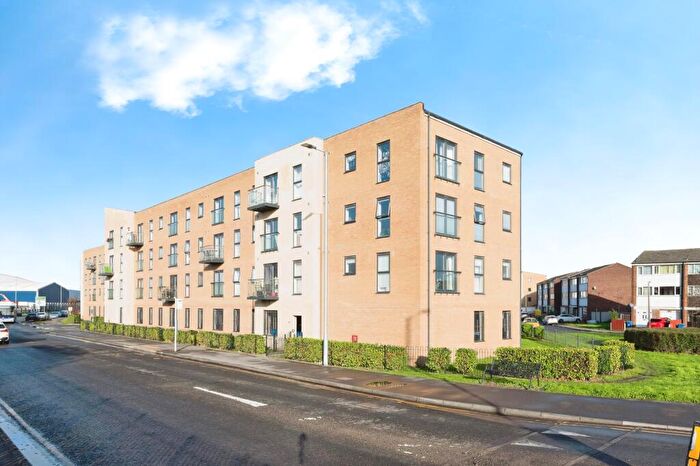 1 Bedroom Flat For Sale In Dock Road, Tilbury, RM18