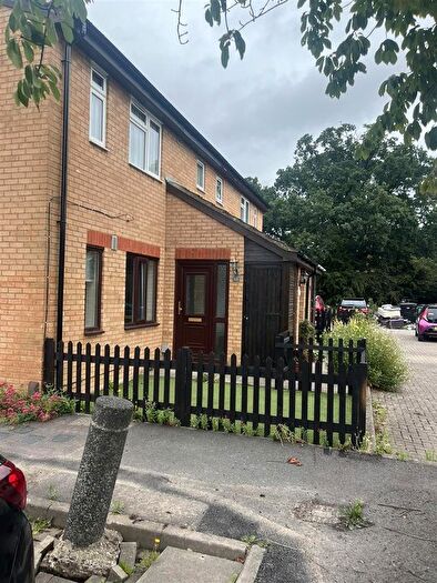 1 Bedroom Maisonette To Rent In Bader Gardens, Slough, SL1