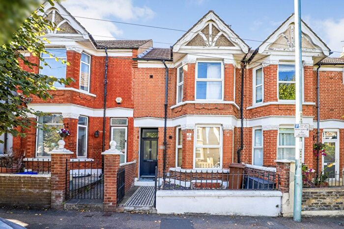 4 Bedroom Terraced House To Rent In Rock Avenue, Gillingham, ME7