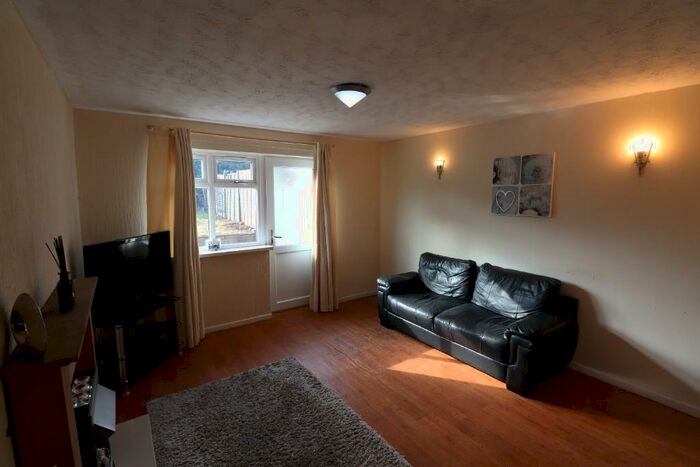 2 Bedroom End Of Terrace House To Rent In Shire Close, Birmingham, B16