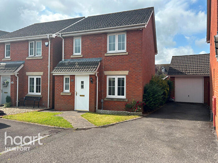 3 Bedroom Detached House For Sale In Brigantine Grove, Newport, NP10