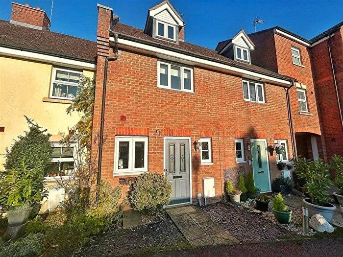 3 Bedroom House To Rent In Fullerton Close, Markyate, Markyate St. Albans, AL3