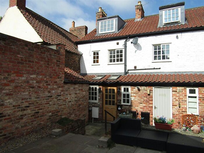 1 Bedroom End Of Terrace House To Rent In St. James Square, Boroughbridge, York, YO51