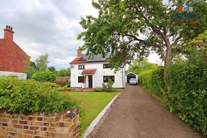 3 Bedroom Detached House For Sale In Swinster Lane, East Halton, DN40