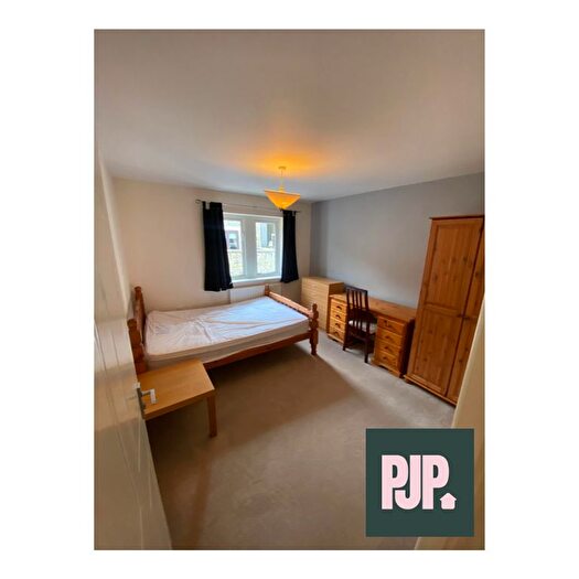 4 Bedroom Flat To Rent In Vanbrugh Lane, Bristol, BS16