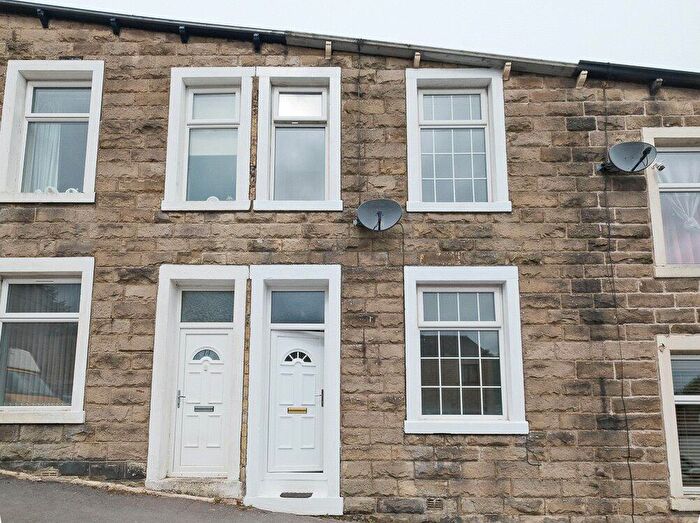 2 Bedroom Terraced House To Rent In Stuart Street, Barnoldswick, Lancashire, BB18