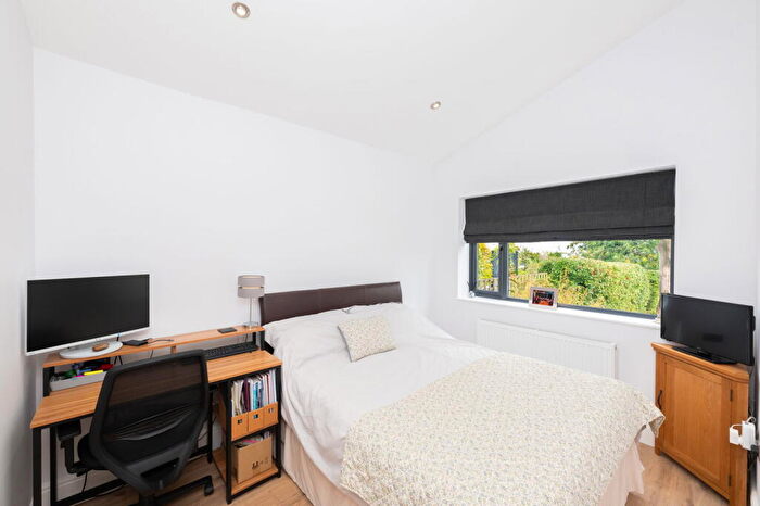 5 Bedroom Detached House For Sale In The Balk, Staincross, Barnsley, S75