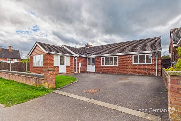 2 Bedroom Detached Bungalow For Sale In Sudbury Road, Yoxall, DE13