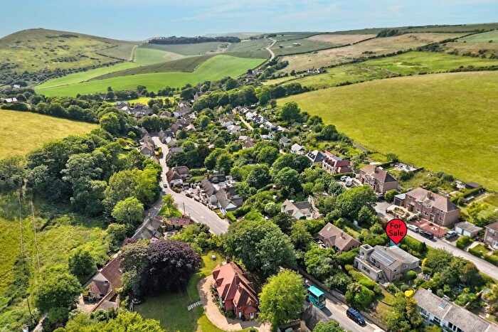3 Bedroom Detached House For Sale In West Lulworth, BH20