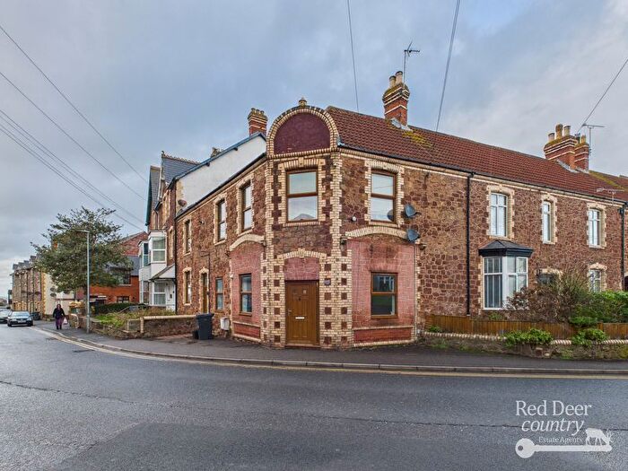 3 Bedroom Property For Sale In South Road, Watchet, TA23